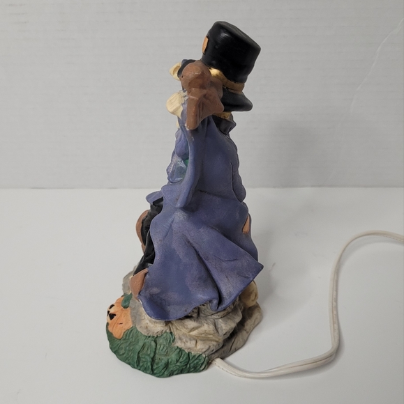 Vintage Lighted Halloween Troll with Skulls Ceramic Excellent - Picture 4 of 15